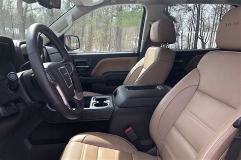 2018 GMC Sierra 1500: 115 Interior Photos | U.S. News