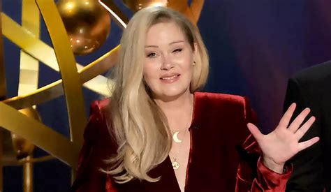 Christina Applegate' Emotional Moment at the Emmys 2024 Sparks Tears ...