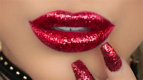 RED GLITTER LIPS | Amys Makeup Box - YouTube