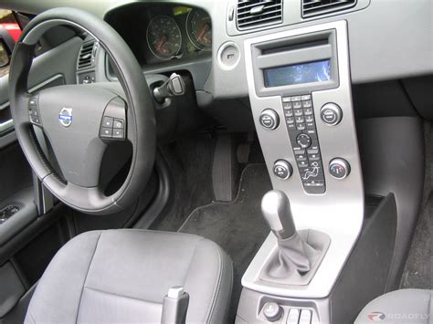 VOLVO C70 - volvo-c70_interior_0.jpg