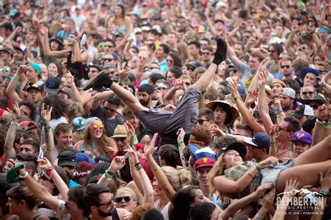 A Few Things To Know About Festival Crowd Etiquette