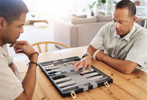 Backgammon Strategies: Tips and Tricks for Advanced Players