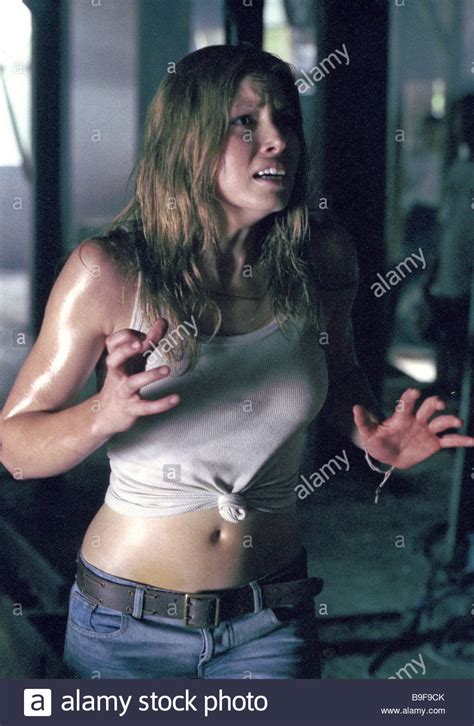 Jessica Biel Texas Chainsaw Massacre High Resolution Stock Photography and Images - Alamy