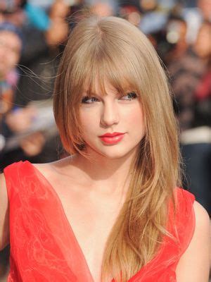 Taylor Swift Long Hair With Bangs
