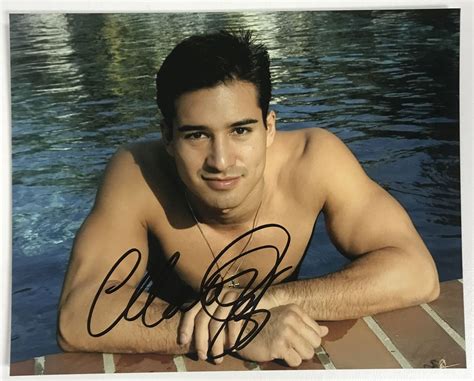 AACS Autographs: Mario Lopez Autographed Glossy 8x10 Photo