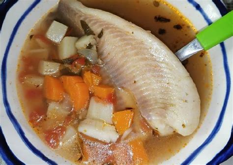 Caldo de pescado 🐠 Receta de Regina Hernandez- Cookpad