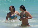 Video: Sam Kerr hits the beach as Matildas relax after win | Daily Mail Online