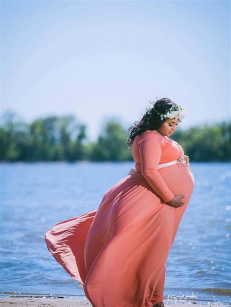 What to wear for a maternity photoshoot | Insyze