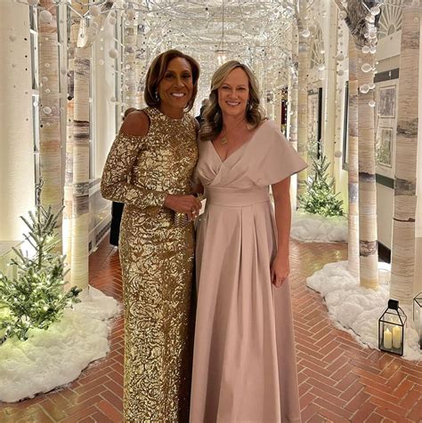 Inside GMA host Robin Roberts and wife Amber Laign's wedding - all the ...