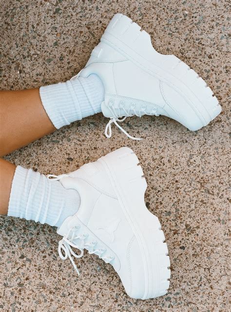 Windsor Smith Lux Sneakers White | Platform shoes sneakers, Fashion ...