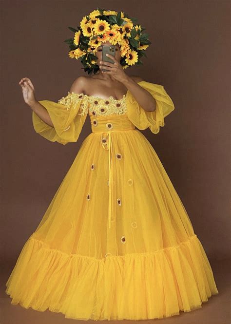 Oyemwen Yellow Sunflower Floral Appliqué Dress – Fashion Bomb Daily Shop