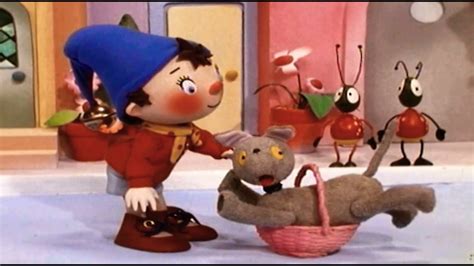 Noddy toyland adventure theme song (Full song)(High tone) - YouTube