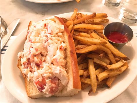 Lobster Roll @ Neptune Oyster @ Boston | Food, Lobster roll, Neptune ...