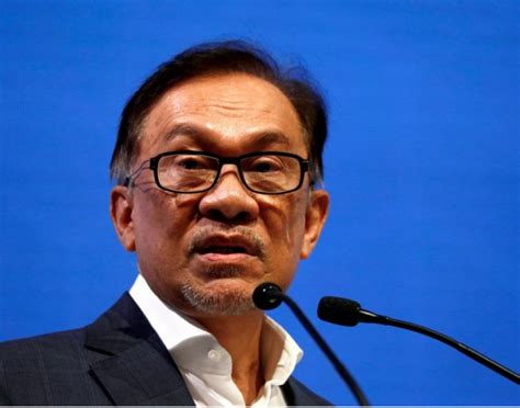 Don’t test my patience, Anwar tells dissidents in PKR