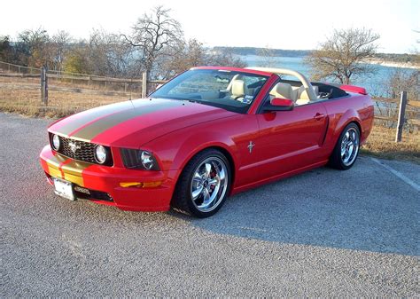 Torch Red 2005 Ford Mustang