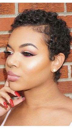 Flawless makeup and lovely short curly fro. Short Natural Haircuts, Natural Hairstyles, Big Chop ...