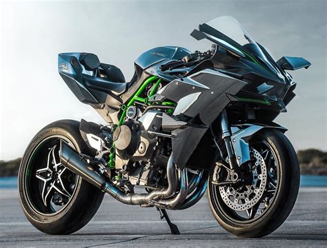 Kawasaki Ninja H2 / H2R: Обзор и Технические характеристики мотоцикла