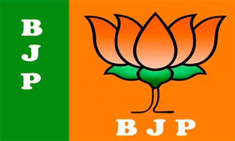 BJP embarrassed as its leaders pull out for Samajwadi Party