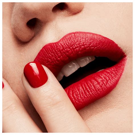 Batom M·A·C Retro Matte Lipstick | Beleza na Web