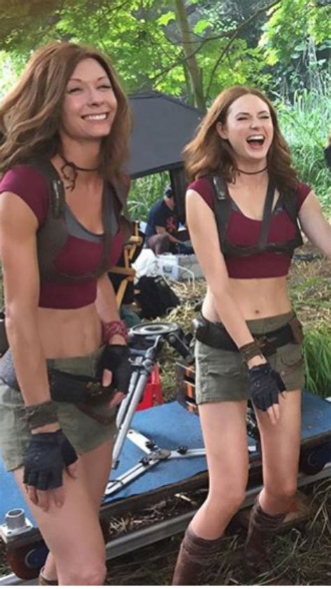 Karen Gillan and stunt double in Jumanji | need, want & red in 2019 ...