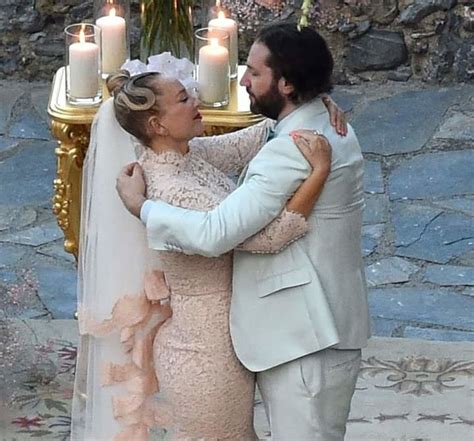 'Cheap Thrills' Singer Sia Marries Boyfriend Dan Bernad In Italy