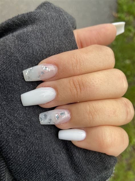 White marble nails | White nails, Acrylic nails, Nail designs