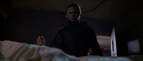 Horror Movie Review: Halloween II (1981) - GAMES, BRRRAAAINS & A HEAD ...