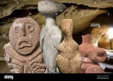 Neolithic Art - Some statuettes dating back to the Neolithic era Stock Photo - Alamy