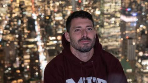 Ali larter nue daneya looks very attractive and it can be