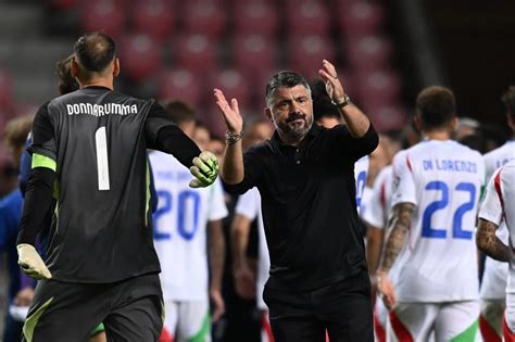 Emilia iva nude leak i noticed Amy's pics a while back but