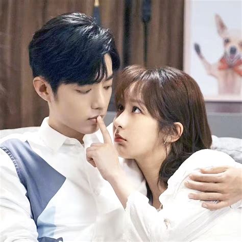 姐姐受伤，周柯宇贴心照顾 #cdrama #ZhouKeyu #周柯宇 #youtubeshorts #chinesedarama #大陆剧