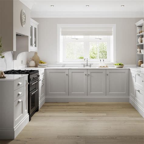 Bridgemere Dove Grey Kitchen | Fitted Kitchens | Howdens