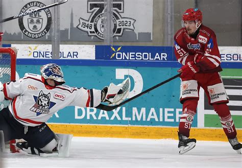 Xinia nude video she s one beautiful petite blonde-haired