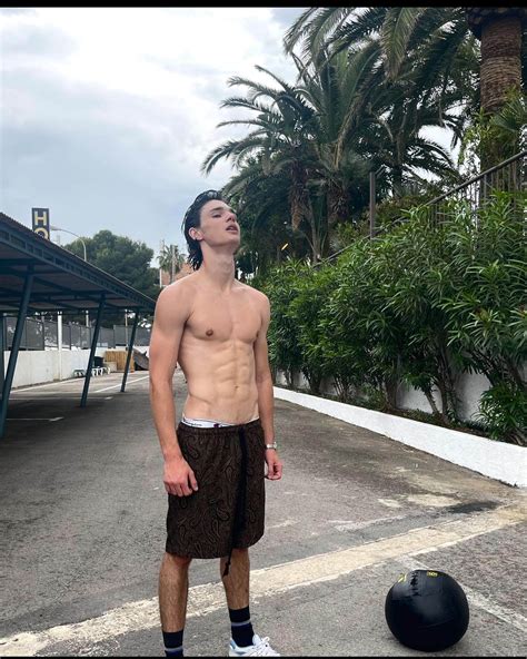 Fernando Lindez Nude Media Update With Files & Photos #678