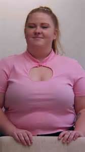 She fat shames her, but she'll regret it!