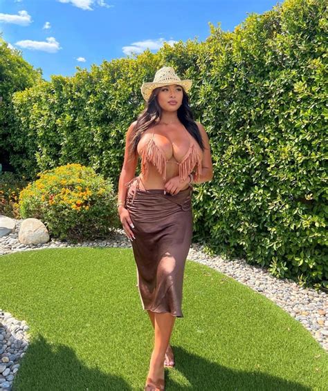 Linda Vo Nude Latest File & Photo Additions #608