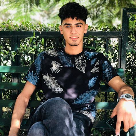 كبرت و استوعبت إن الحياه مش وردي زي... - Mohamed Boshra Galal | Facebook