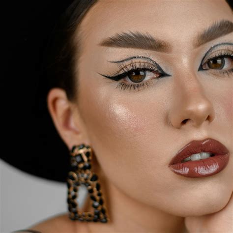 How to Define Your Lips Naturally: Mastering the No-Makeup Makeup Look ...