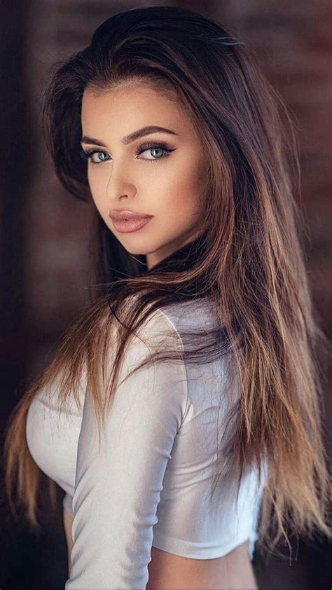 Hot Brunette Women Naked Пин на доске So