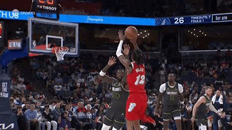 Ja Morant’s sister proves basketball talent runs in the family – Sandra