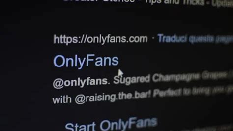 Internet Chicks Of Stock Videos – Royalty-Free HD & 4K Videos | Pond5