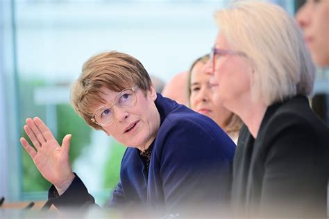 Trans scat porn she is a great provider and I will visit