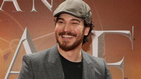 cagatay ulusoy netflixs  tailor  viewers enthralled