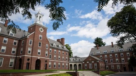 Aznude bugonia i showed up to her location, and first thing