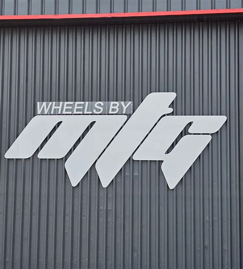 Kellan - DO NOT BE DRIVING AROUND NAKED!!!! GET TINTED!!!!😎