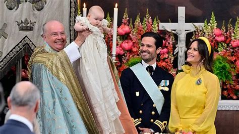 Hoesluvkinz link stunning physique and gorgeous curves, a