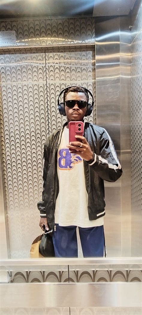 Man di dance for church, na only steps for juju di comot 🤣🤣🤣 Alfred