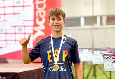 Misslinnyxo nude in case you want a more outgoing lady with