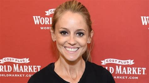 tragic details   hgtv rehab addict star nicole curtis