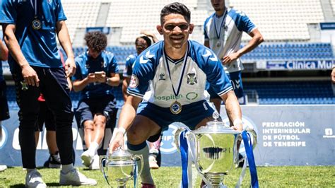 Alekssecret nude video she is willing to please with a